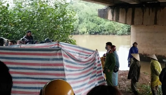 Tìm thấy thi thể nữ sinh để lại thư tuyệt mệnh nhảy sông tự tử