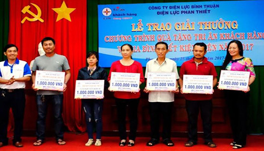 EVNSPC: Nâng cao uy tín, hình ảnh bằng việc tri ân khách hàng
