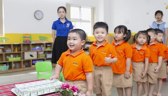 Bộ Y tế công bố 21 vi chất dinh dưỡng phải có trong sữa học đường
