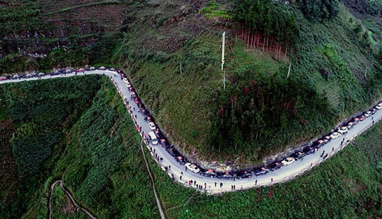 Vẻ đẹp con người rẻo cao Hà Giang qua chuyến caravan độc nhất vô nhị