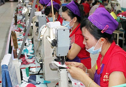 Kỳ họp cuối năm HĐND tỉnh Bình Dương: Công nhân mất việc, bị chấm dứt hợp đồng lao động không được đề cập