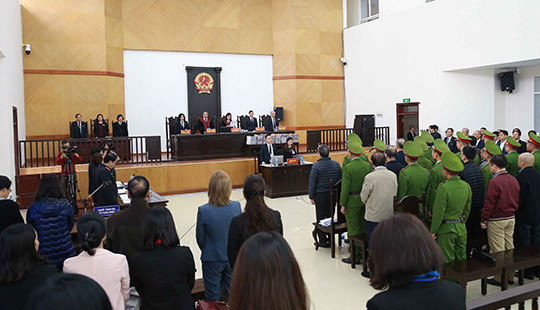 Xử lý tội phạm tham nhũng – Quyết tâm chính trị và sự công tâm