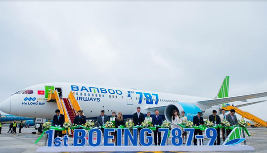 Phó Chủ tịch QH biểu dương Bamboo Airways tại Lễ đón máy bay thân rộng Boeng 787-9 Dreamliner