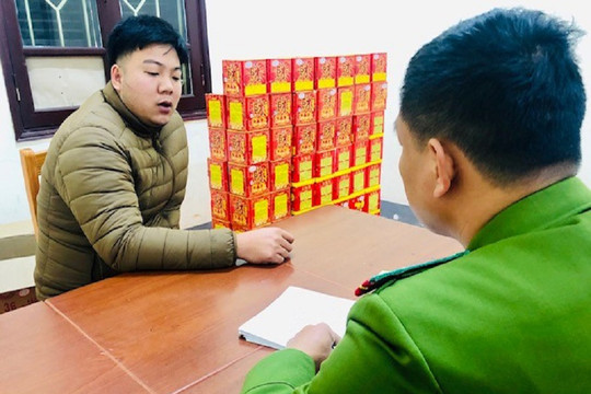 Thuê xe ô tô tự lái đi… chở pháo