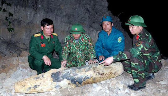 Di dời thành công quả bom gần 230 kg dưới lòng đất