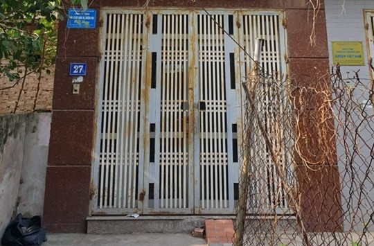 Vụ 3 cô gái chết trong nhà ở Hà Nội: Nghi tự tử bằng bếp than tổ ong
