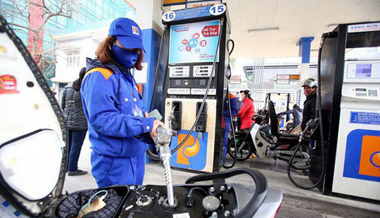 Giá xăng tăng trong ngày cuối năm