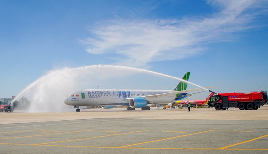 Ấn tượng chuyến bay đầu tiên bằng máy bay Boeing 787-9 Dreamliner của Bamboo Airways