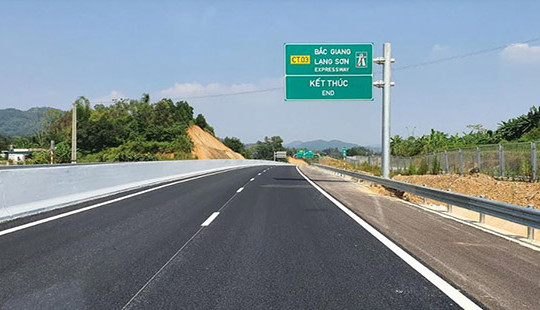 Thần tốc cộng niềm tin, cầu thị nhân sức mạnh