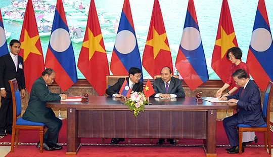 Việt Nam-Lào: Ký kết 9 văn kiện hợp tác trên nhiều lĩnh vực