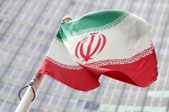 Iran hủy mọi giới hạn hạt nhân sau vụ Mỹ sát hại tướng Soleimani