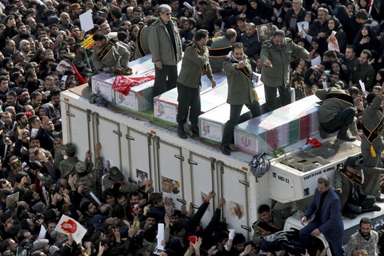 Iran: Biển người dự tang lễ tướng Qassem Soleimani