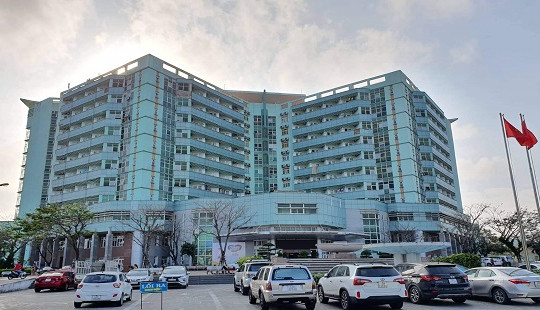 Bé 6 tuổi chết ở bệnh viện 600 giường Đà Nẵng, người nhà bức xúc