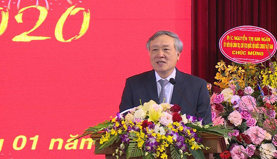Chánh án Nguyễn Hòa Bình gặp mặt chúc Tết cán bộ TANDTC khu vực Hà Nội và TAQSTW