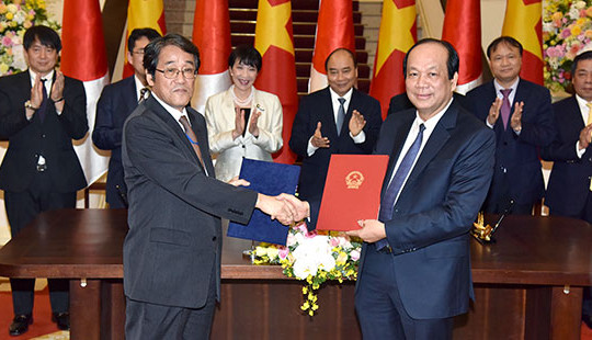 Việt Nam-Nhật Bản ký Công hàm trao đổi cung cấp phần cứng của Hệ thống thông tin báo cáo Chính phủ