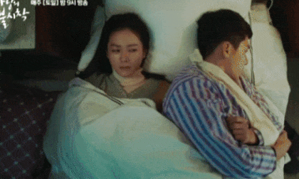 Hyun Bin - Son Ye Jin cuối cùng cũng lộ cảnh hôn lẫn 'giường chiếu' trong Hạ cánh nơi anh, bù đắp một tuần fan mòn mỏi đợi chờ