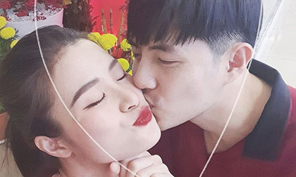 Tan chảy với cách chúc Tết 'có một không hai' của vợ chồng Đông Nhi và Ông Cao Thắng