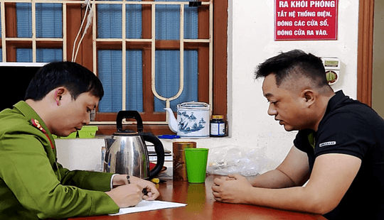 Tạm giữ 28 đối tượng đốt pháo đêm giao thừa