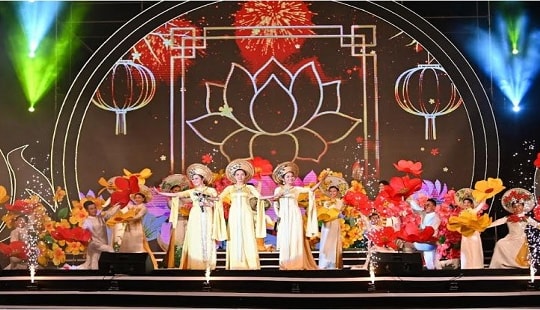 Khai hội xuân Núi Bà Đen - hàng trăm ngàn lượt khách đổ về Tây Ninh