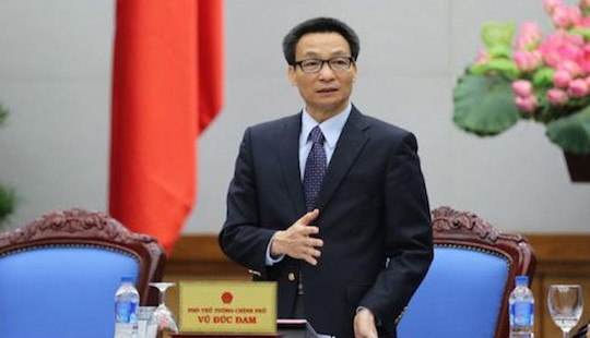 Phó Thủ tướng Vũ Đức Đam: Sẽ rút giấy phép hiệu thuốc tăng giá khẩu trang