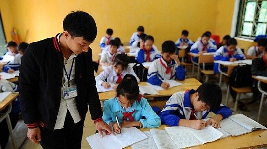 Người làm việc ở các nhà xuất bản có SGK không được tham gia Hội đồng lựa chọn sách