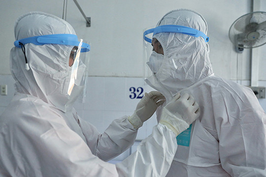 Số người chết vì virus corona tăng lên 492