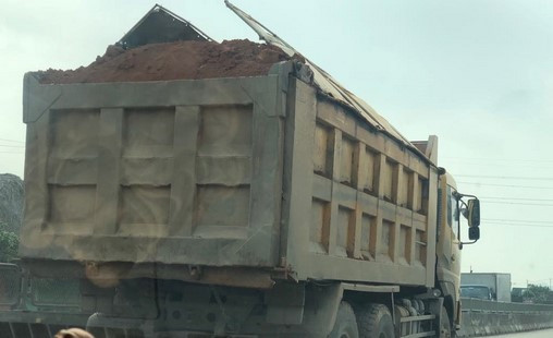 Xe tải quá tải lại tung hoành trên Quốc lộ