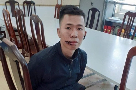 Khởi tố "nghịch tử" chém mẹ tử vong, bố và em trai bị thương