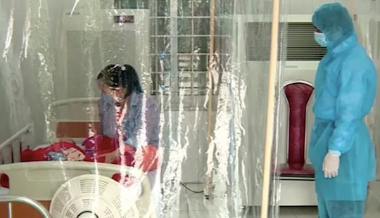 Bé 3 tháng tuổi nhiễm Covid-19 được chuyển về BV Nhi Trung ương