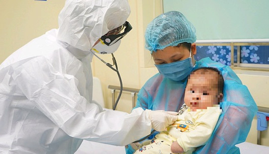Bé 3 tháng tuổi nhiễm Covid-19 ở Vĩnh Phúc được xuất viện
