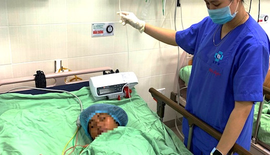 Xuất huyết sau sinh tại nhà, sản phụ suýt mất mạng