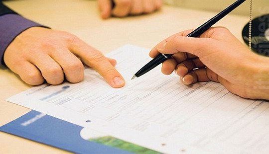 Đã xóa án tích, có được thi tuyển vào cơ quan nhà nước không?