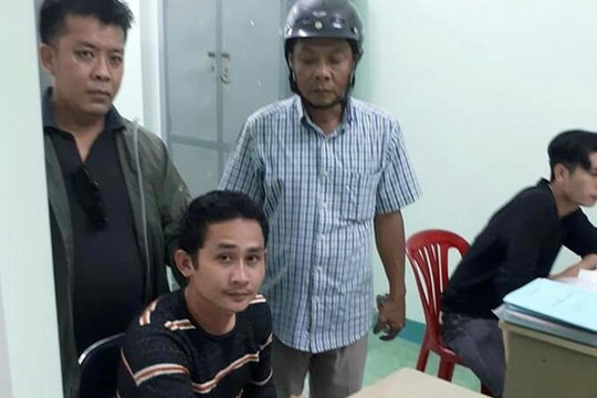 Đối tượng giả danh Công an cướp sới bạc ra đầu thú