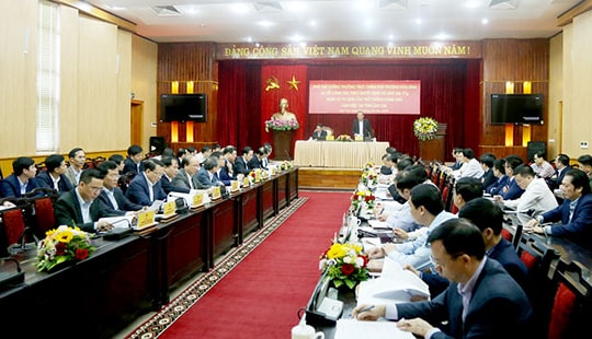Phó Thủ tướng Trương Hòa Bình: Hỗ trợ Lào Cai về kinh phí, thiết bị y tế phòng, chống dịch COVID