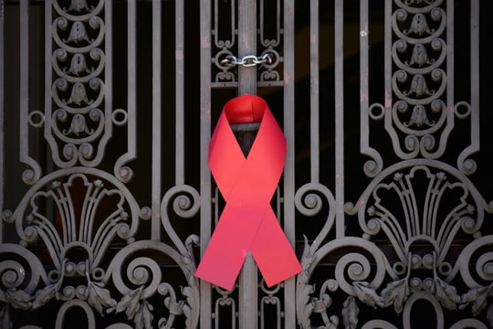 Người thứ 2 được chữa khỏi HIV hoàn toàn