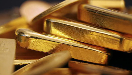 Fed giảm lãi suất, giá vàng đầu tuần tăng trở lại