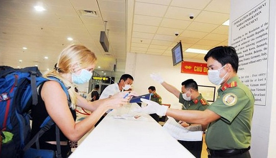 Việt Nam sẽ ngưng cấp visa với tất cả các nước để chống dịch Covid-19