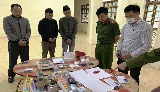 Chủ nhà nghỉ bỏ gần 300 triệu đồng mua ma túy để bán kiếm lời