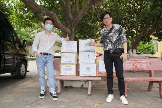 Đan Trường - Trung Quang tích cực làm từ thiện mùa dịch