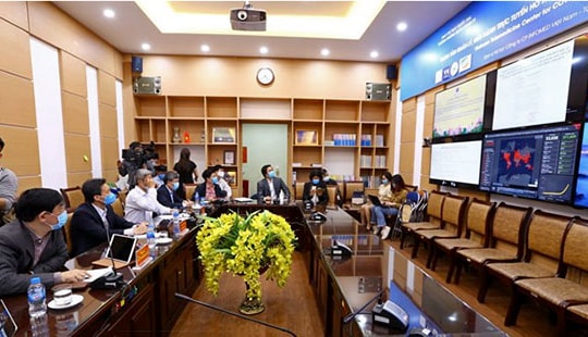 Phó Thủ tướng Vũ Đức Đam: Cố gắng không để người nào tử vong vì COVID-19