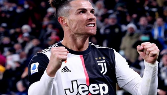 Cristiano Ronaldo giành Quán quân danh hiệu cầu thủ hay nhất mọi thời đại