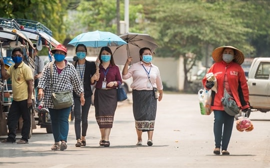 Việt Nam - Lào thay đổi quy định xuất nhập cảnh ứng phó dịch Covid-19