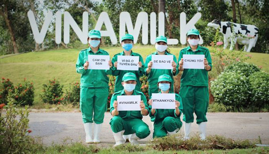 Vinamilk ủng hộ gần 15 tỷ đồng để tiếp sức cho các đơn vị tuyến đầu trên cả nước chống dịch