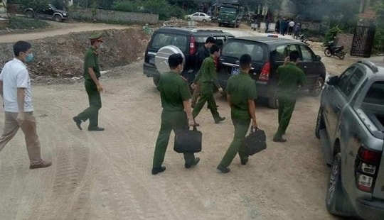 Huy động cả trăm người tìm bé trai gần 3 tuổi bị lạc trong rừng