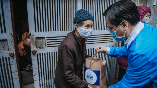 “Triệu bữa cơm” đến với người dân “xóm chạy thận”