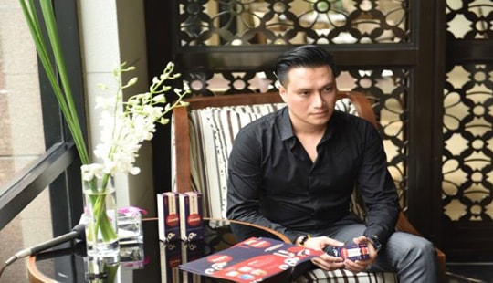 Diễn viên Việt Anh khoe bí quyết giữ phong độ đàn ông cùng sản phẩm Zawa