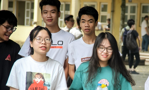 Học sinh vừa học vừa ngóng những thay đổi của kỳ thi THPT quốc gia