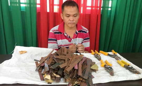 Khởi tố chủ tiệm sửa xe rải đinh trên quốc lộ 51