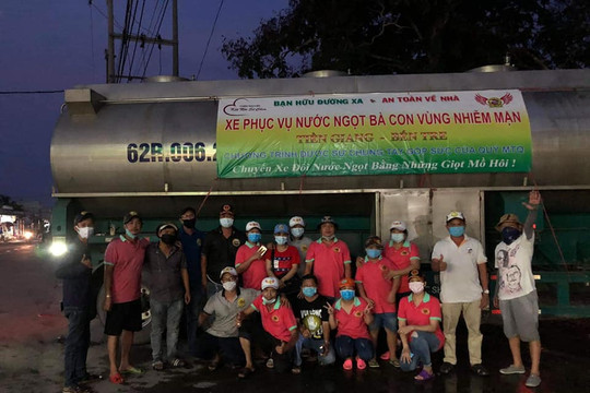 2000m3 nước ngọt đến với người dân vùng hạn mặn