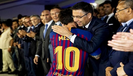 HLV Barca nhận định tương lai của Messi tại Camp Nou